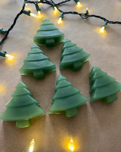 Load image into Gallery viewer, Arbolito Soap - Brisa Navideña