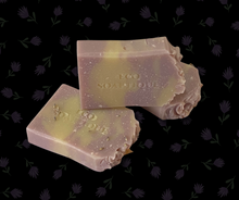 Load image into Gallery viewer, Aloe Vera + Colloidal Oat + Lavender Soap
